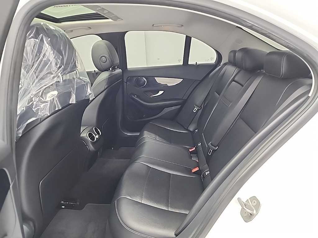 벤츠 C 클래스 C클래스 W205 C200 아방가르드 이미지 12