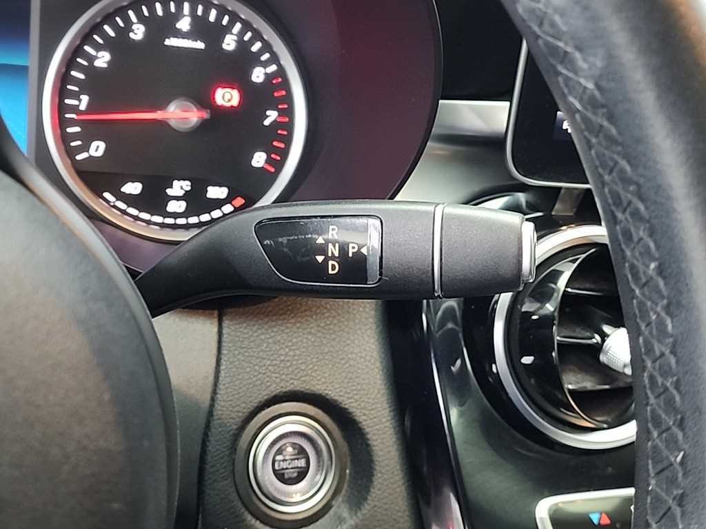 벤츠 C 클래스 C클래스 W205 C200 아방가르드 이미지 8