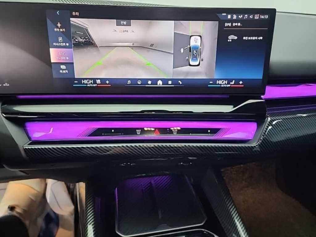 BMW 5시리즈 5시리즈 (G60) 530i xDrive M 스포츠 이미지 9
