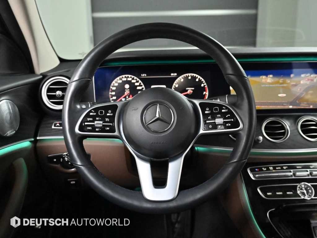 벤츠 E 클래스 E-클래스 W213 E300 4MATIC 아방가르드 이미지 13