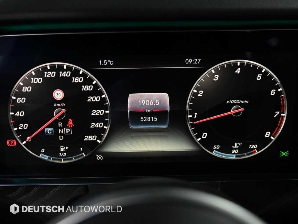 벤츠 E 클래스 E-클래스 W213 E300 4MATIC 아방가르드 이미지 8