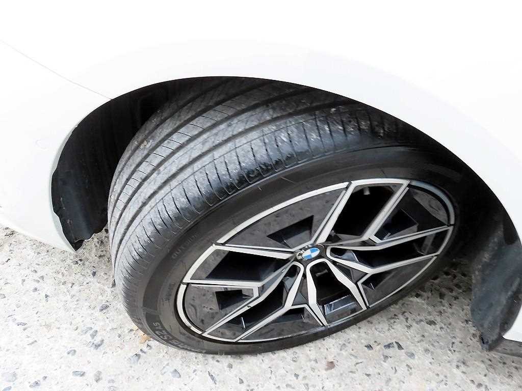 BMW 5시리즈 5시리즈 (G60) 523d M 스포츠 이미지 20