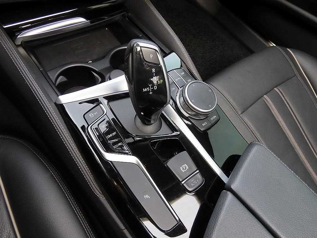 BMW 5시리즈 5시리즈 (G30) 520i 럭셔리 이미지 11