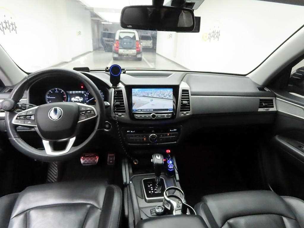 KG모빌리티(쌍용) 렉스턴 렉스턴 스포츠 4WD 디젤 2.2 프레스티지 이미지 6