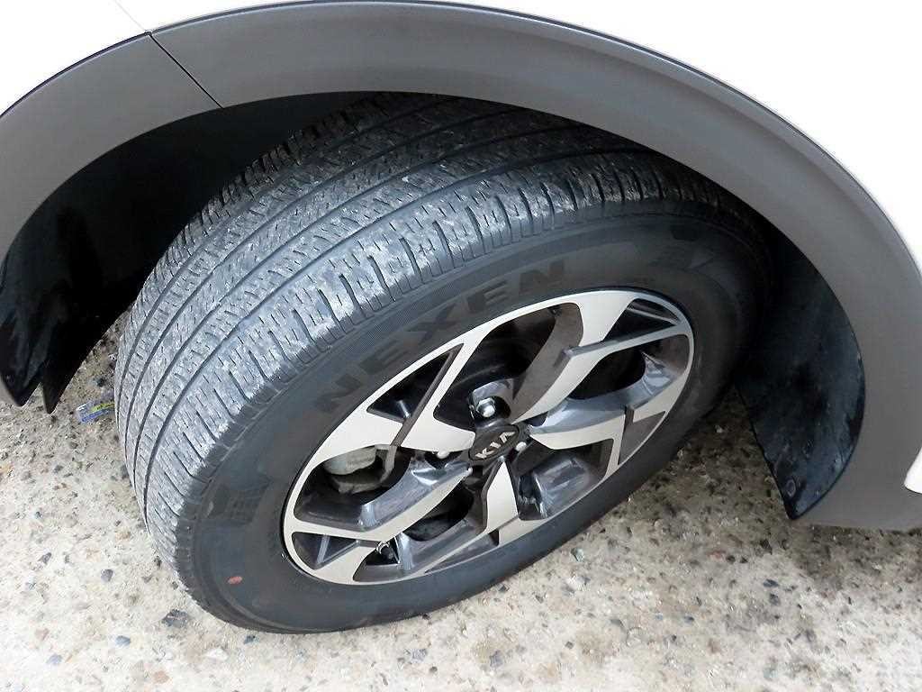 기아 스포티지 스포티지 더 볼드 1.6 디젤 2WD 트렌디 이미지 17