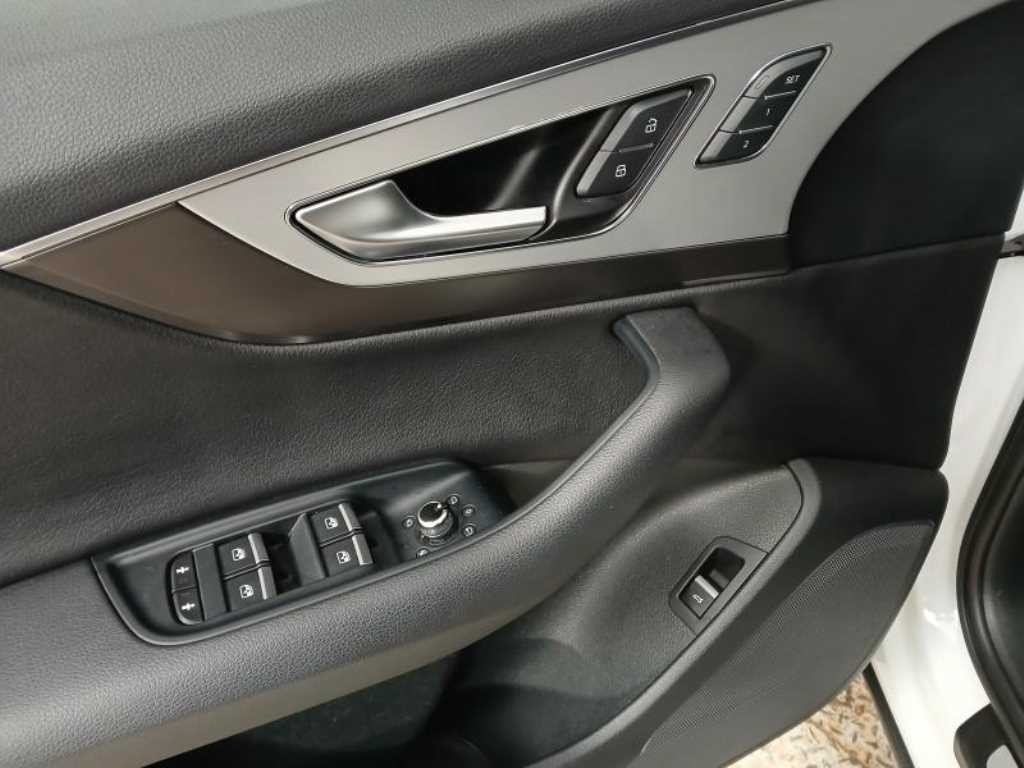 아우디 Q7 Q7 (4M) 45 TFSI 콰트로 이미지 12