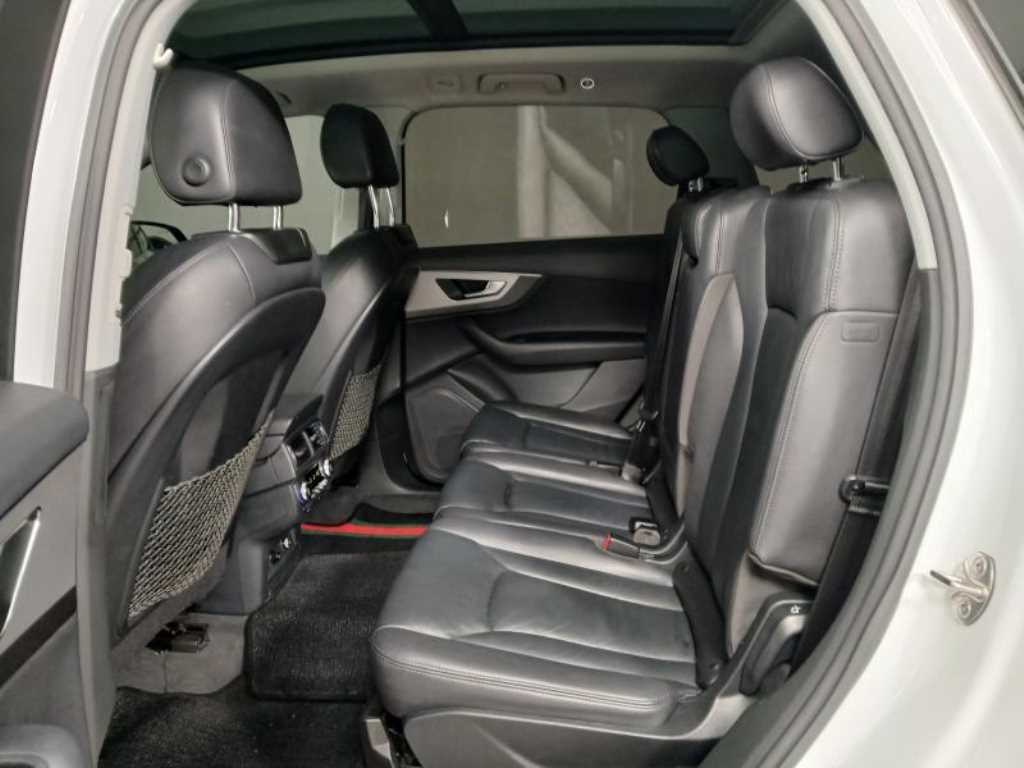 아우디 Q7 Q7 (4M) 45 TFSI 콰트로 이미지 7