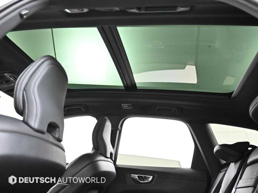 볼보 XC60 XC60(2세대) T8 AWD R-디자인 이미지 18