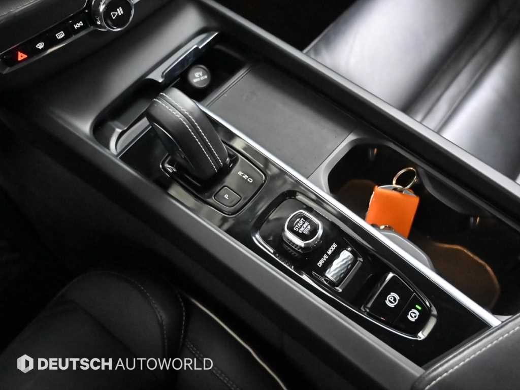 볼보 XC60 XC60(2세대) T8 AWD R-디자인 이미지 9