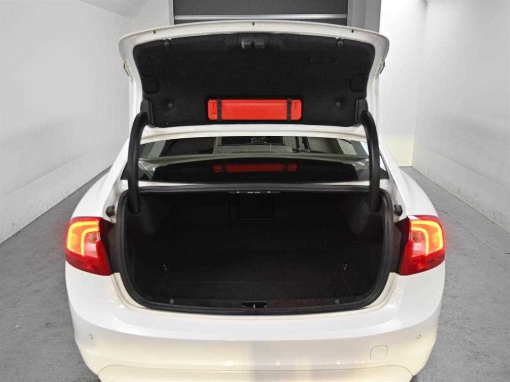 볼보 S60 뉴S60 D4 이미지 19