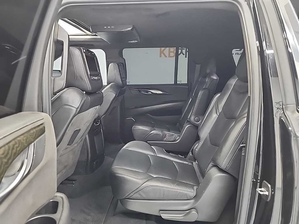 캐딜락 에스컬레이드 6.2 V8 ESV 이미지 12