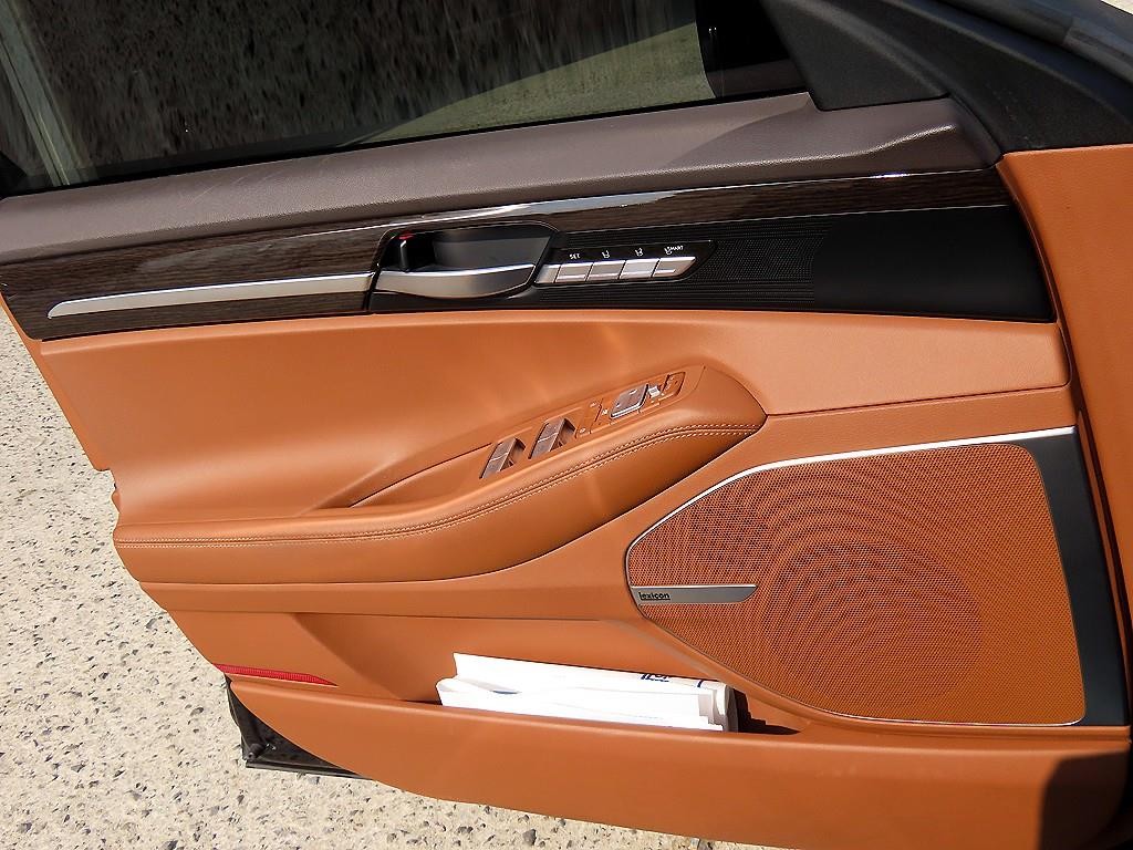 제네시스 G90 3.8 GDI AWD 럭셔리 이미지 12