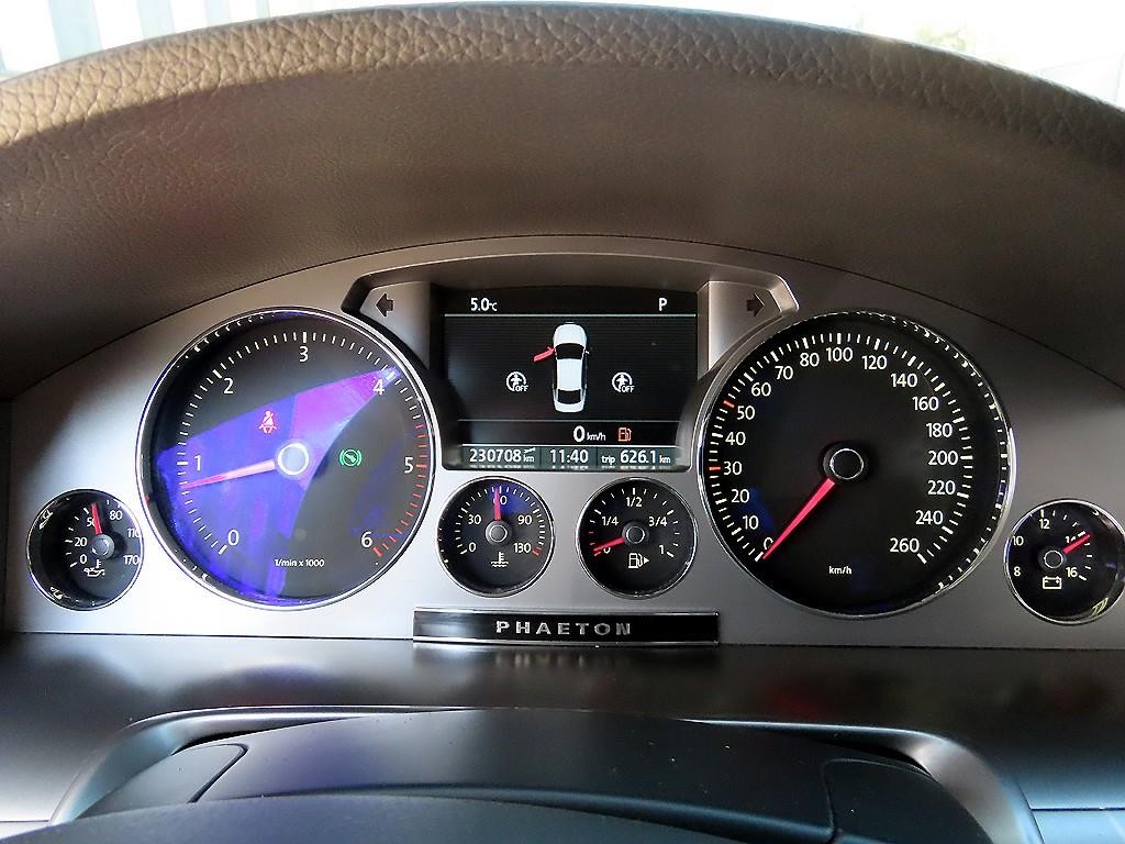 폭스바겐 페이튼 V6 3.0 TDI 이미지 9