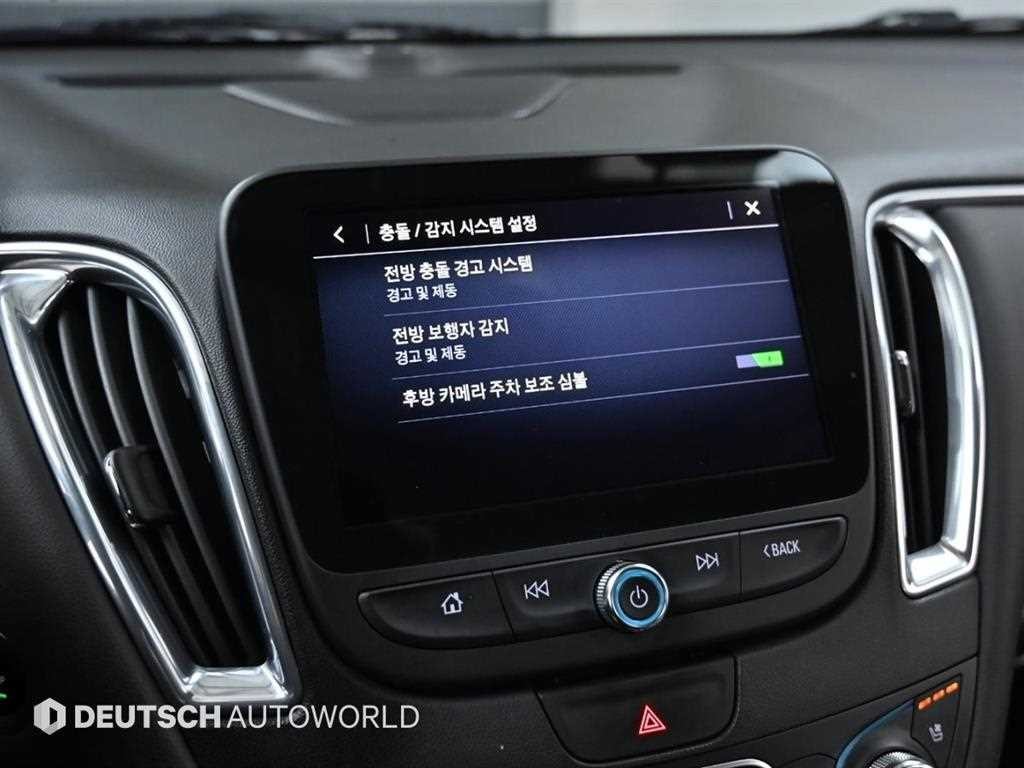 쉐보레 말리부 더뉴말리부 가솔린 1.3 E-터보 프리미어 프라임 세이프티 이미지 17