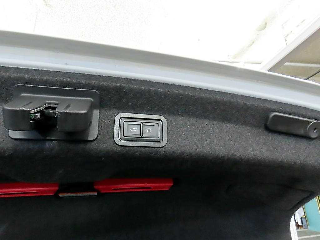 아우디 A6 A6 (C8) 45 TFSI 콰트로 프리미엄 이미지 16
