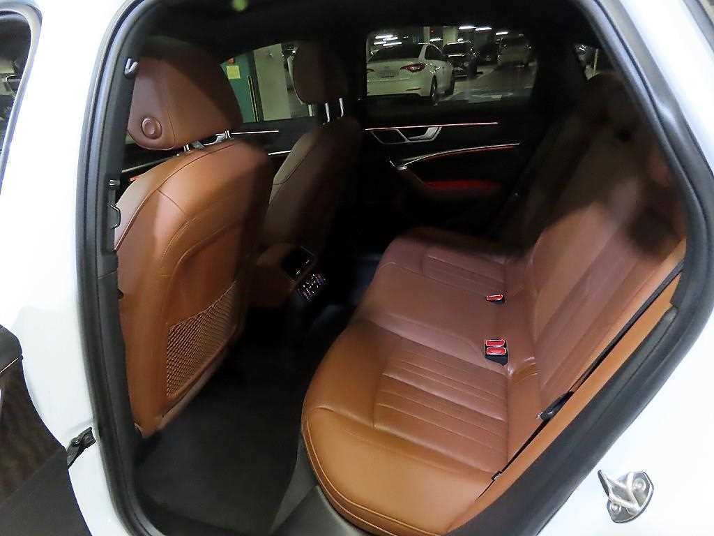 아우디 A6 A6 (C8) 45 TFSI 콰트로 프리미엄 이미지 7
