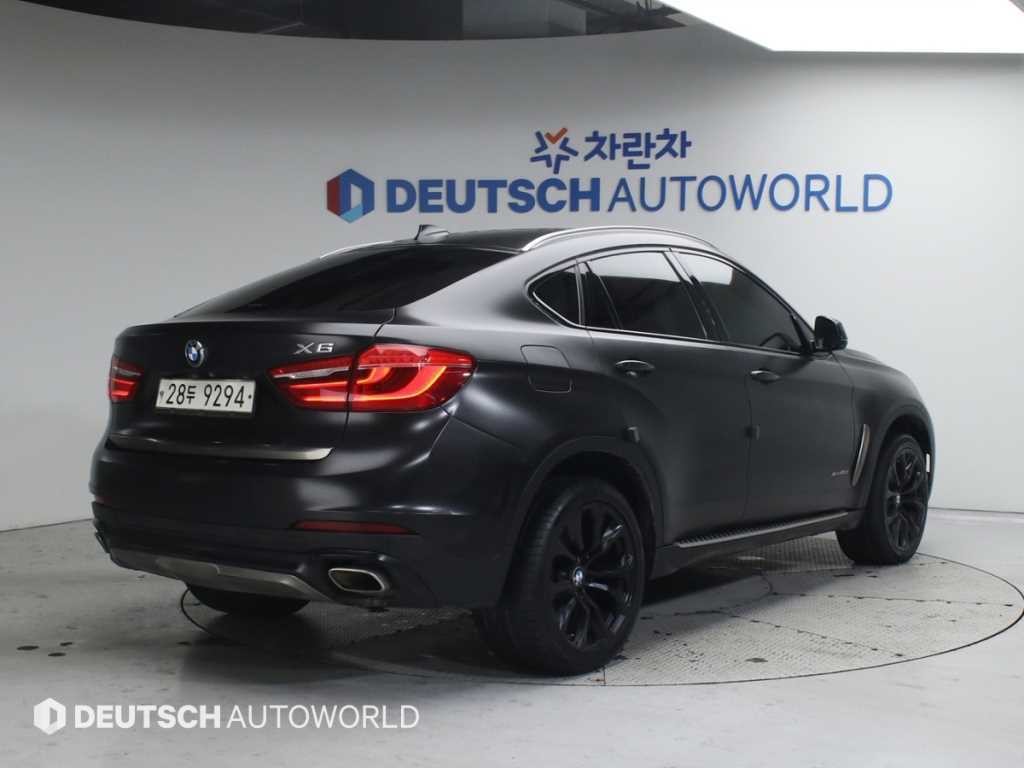 BMW X6 X6 (F16) xDrive 40d 이미지 2