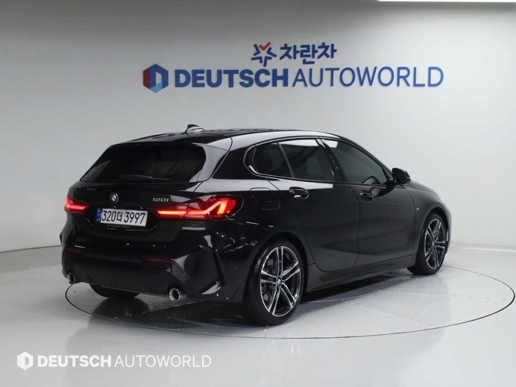 BMW 1시리즈 1시리즈 (F40) 120i M 스포츠 이미지 2