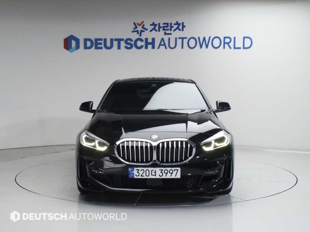 BMW 1시리즈 1시리즈 (F40) 120i M 스포츠 이미지 3