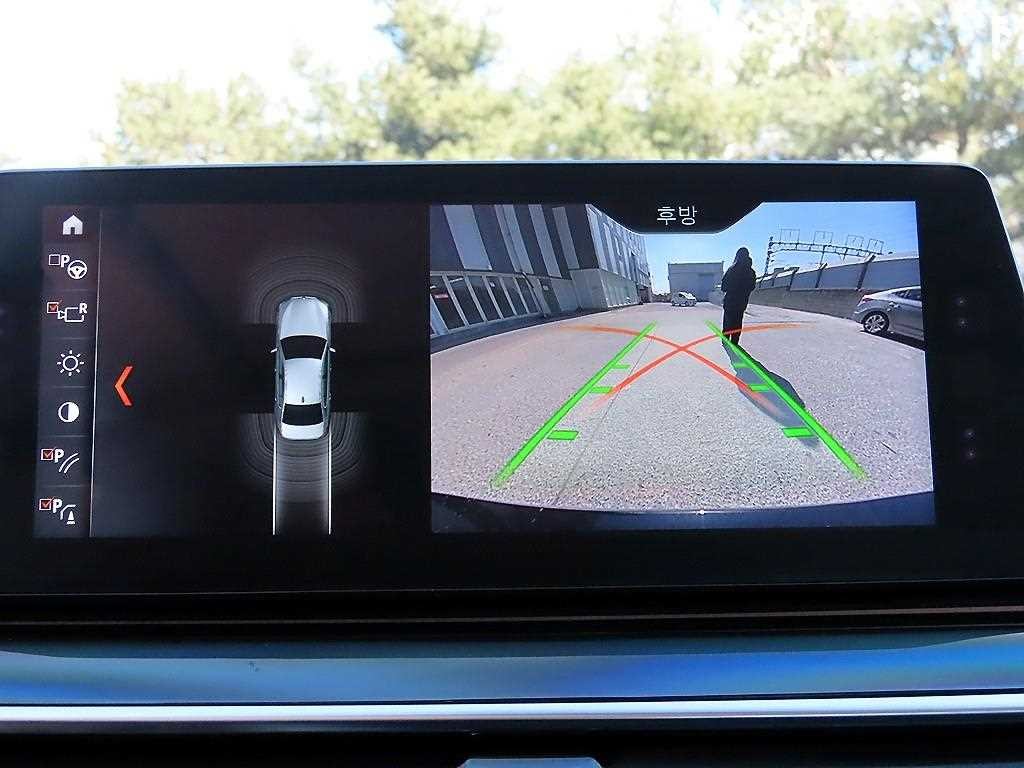 BMW 5시리즈 5시리즈 (G30) 520d 럭셔리 스페셜 에디션 이미지 14