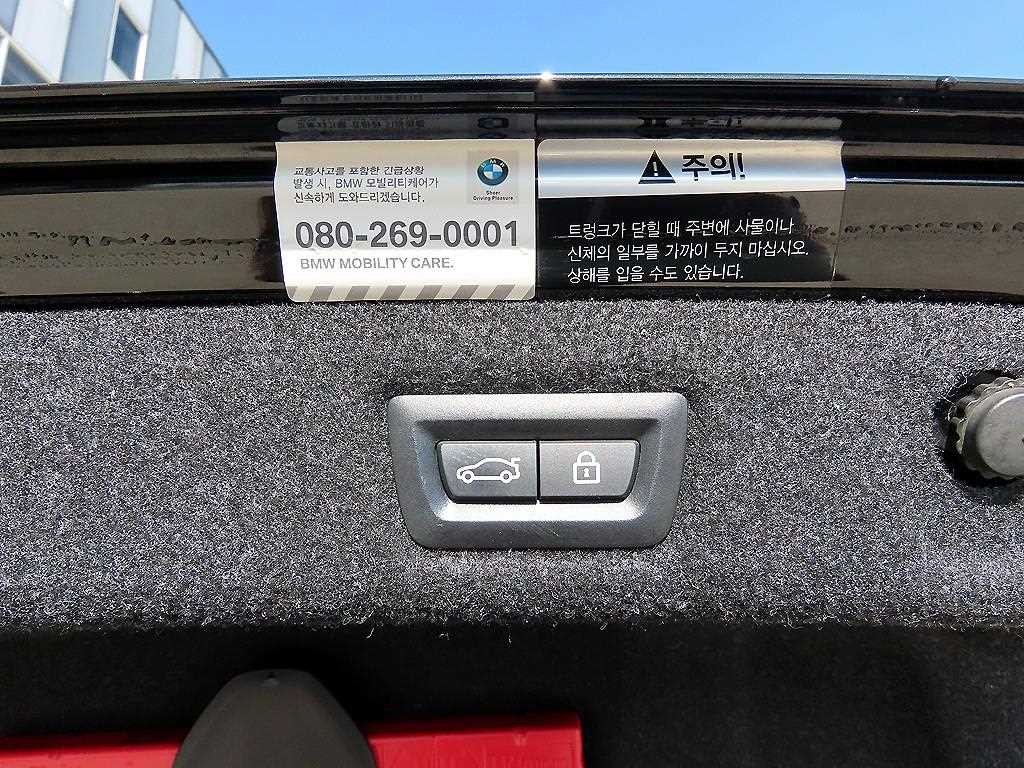 BMW 5시리즈 5시리즈 (G30) 520d 럭셔리 스페셜 에디션 이미지 17