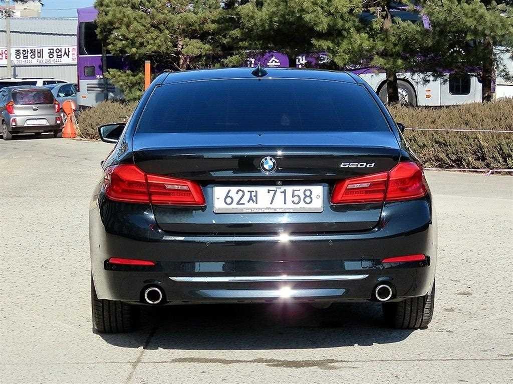 BMW 5시리즈 5시리즈 (G30) 520d 럭셔리 스페셜 에디션 이미지 4