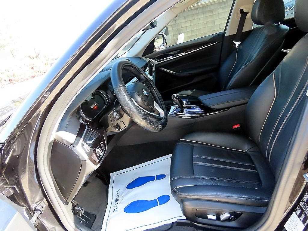 BMW 5시리즈 5시리즈 (G30) 520d 럭셔리 스페셜 에디션 이미지 5