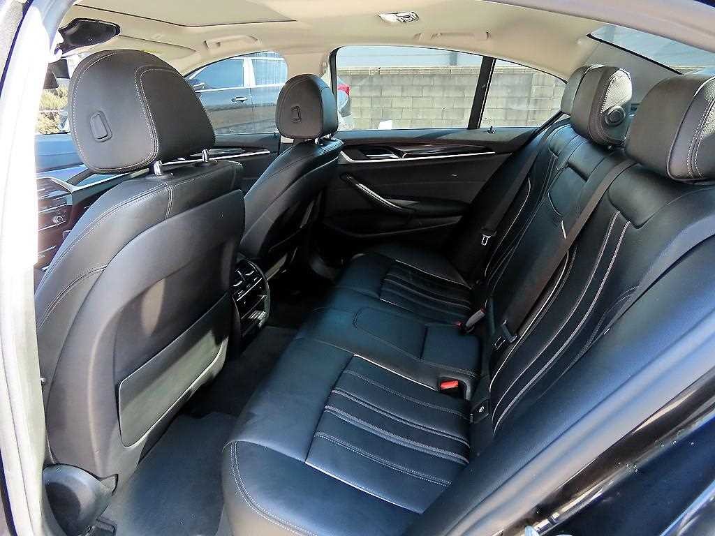 BMW 5시리즈 5시리즈 (G30) 520d 럭셔리 스페셜 에디션 이미지 6