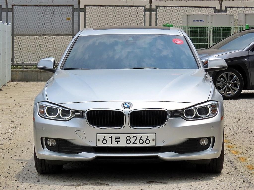 BMW 3시리즈 3시리즈 (F30) 320d xDrive 이미지 1