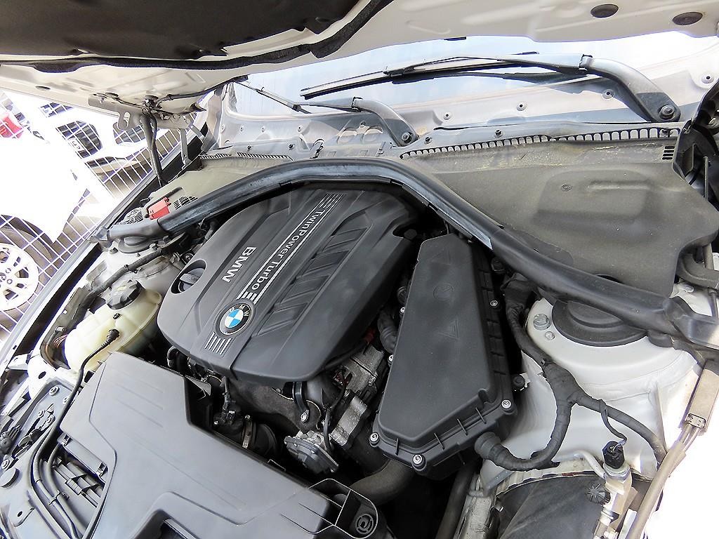 BMW 3시리즈 3시리즈 (F30) 320d xDrive 이미지 19