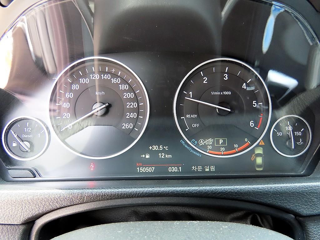 BMW 3시리즈 3시리즈 (F30) 320d xDrive 이미지 9