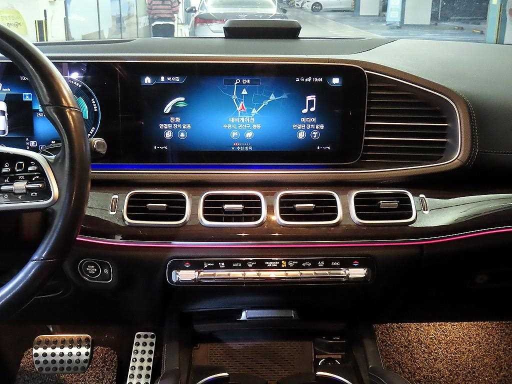 벤츠 GLE 클래스 GLE 클래스 W167 GLE 400d 4MATIC 쿠페 이미지 11