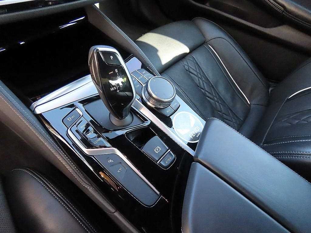 BMW 5시리즈 5시리즈 (G30) 530i M 스포츠 플러스 이미지 11