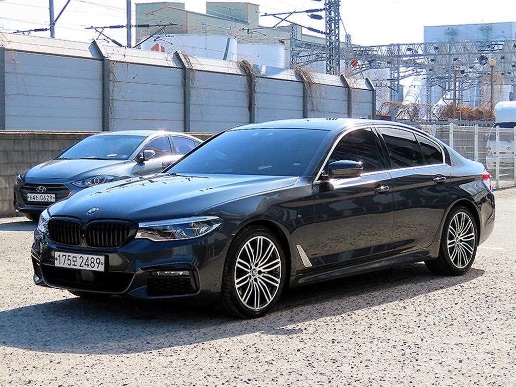 BMW 5시리즈 5시리즈 (G30) 530i M 스포츠 플러스 이미지 2