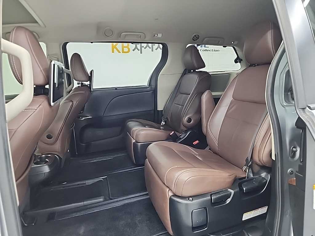 토요타 시에나 3.5 AWD 이미지 12