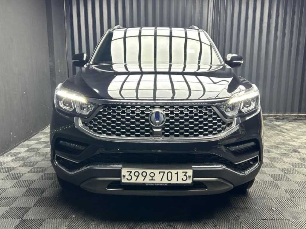 KG모빌리티(쌍용) 렉스턴 G4렉스턴 디젤 2.2 4WD 화이트 에디션 이미지 1