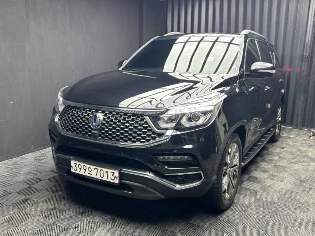 KG모빌리티(쌍용) 렉스턴 G4렉스턴 디젤 2.2 4WD 화이트 에디션 이미지 3
