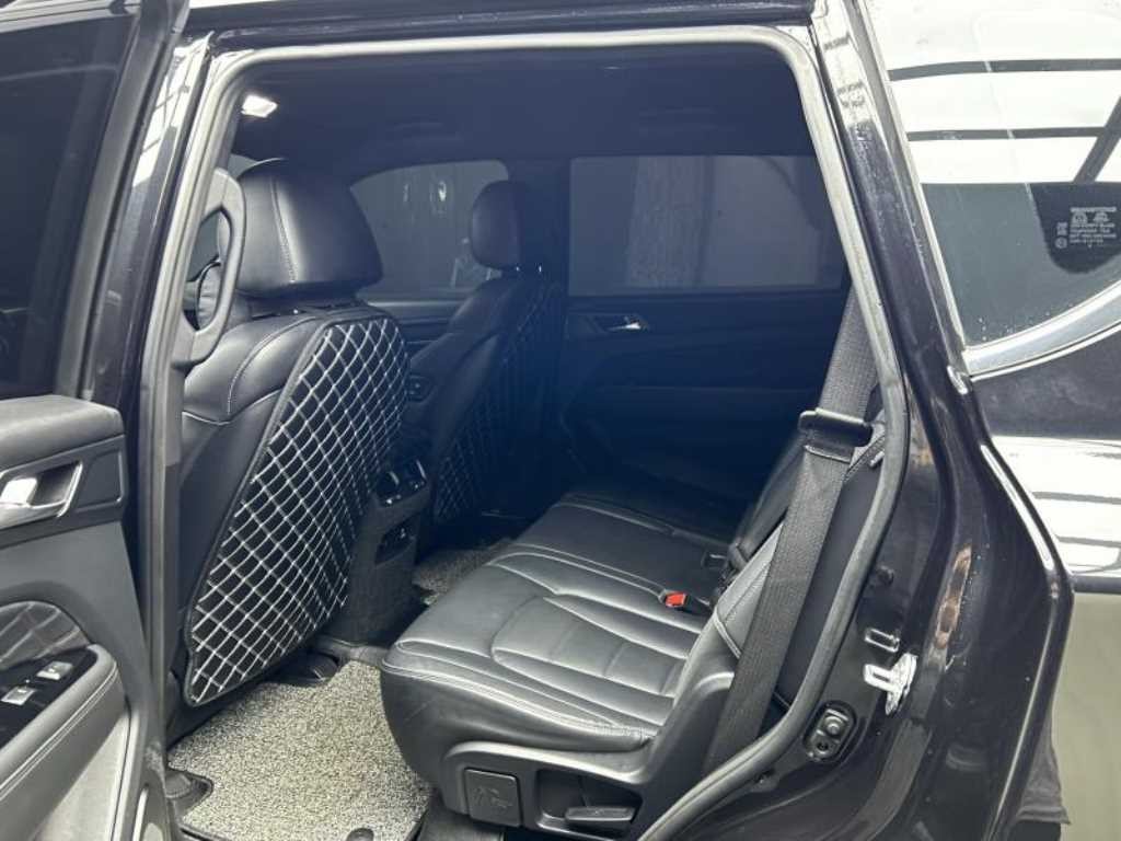 KG모빌리티(쌍용) 렉스턴 G4렉스턴 디젤 2.2 4WD 화이트 에디션 이미지 5