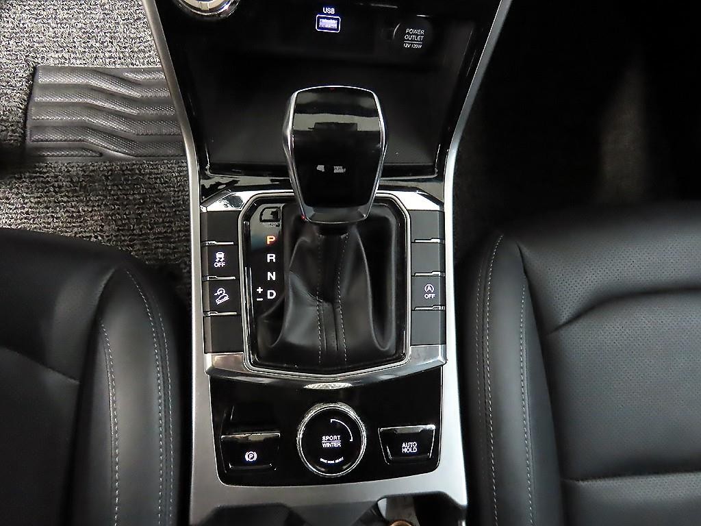 KG모빌리티(쌍용) 코란도 뷰티풀코란도 2WD 가솔린 1.5 C5 플러스 이미지 10