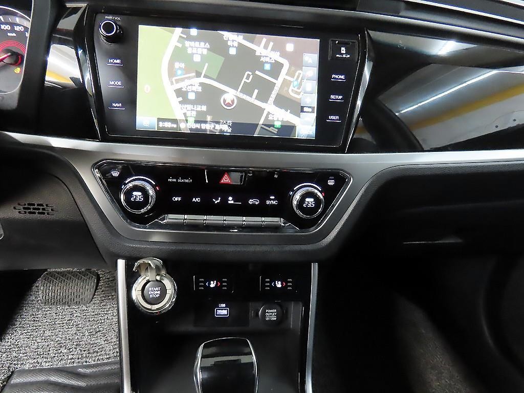 KG모빌리티(쌍용) 코란도 뷰티풀코란도 2WD 가솔린 1.5 C5 플러스 이미지 14