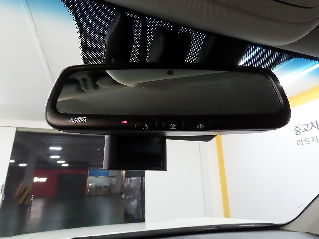 KG모빌리티(쌍용) 코란도 뷰티풀코란도 2WD 가솔린 1.5 C5 플러스 이미지 17