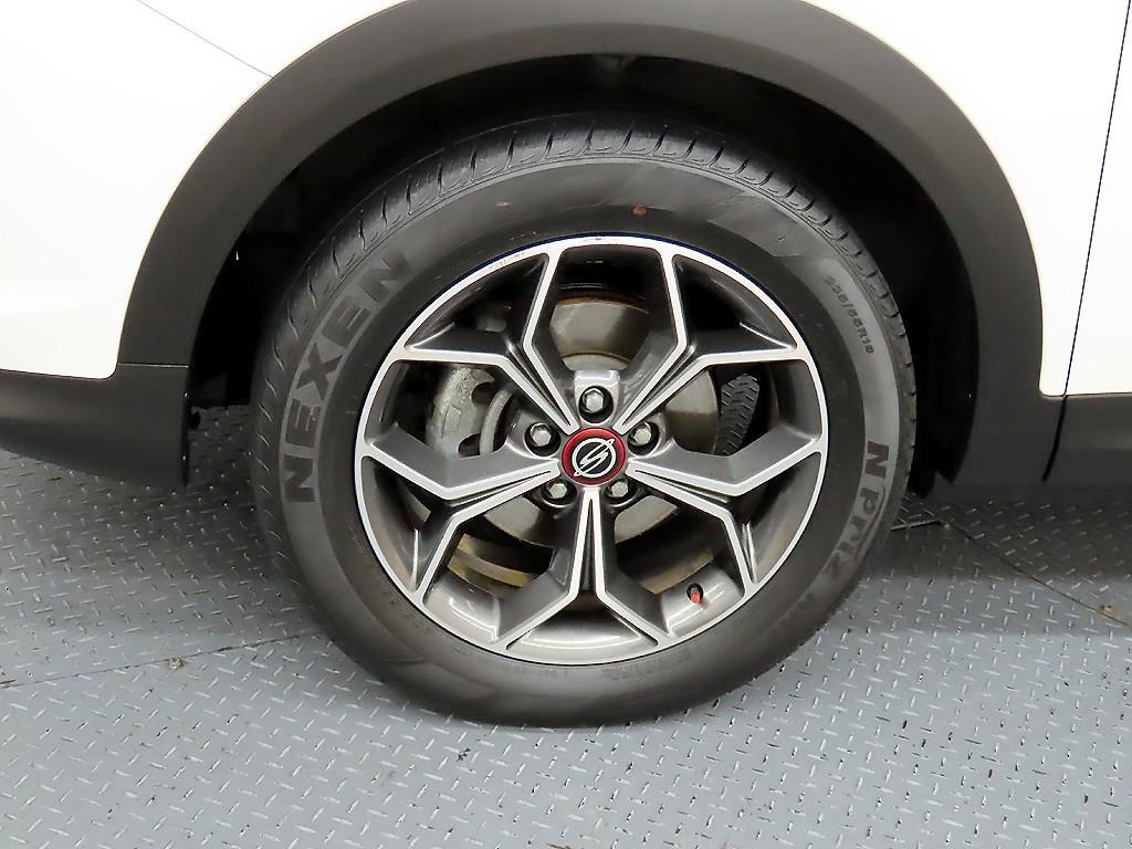 KG모빌리티(쌍용) 코란도 뷰티풀코란도 2WD 가솔린 1.5 C5 플러스 이미지 20