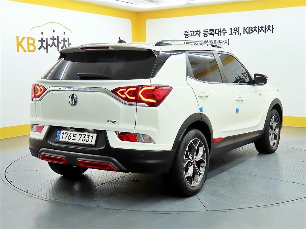 KG모빌리티(쌍용) 코란도 뷰티풀코란도 2WD 가솔린 1.5 C5 플러스 이미지 4