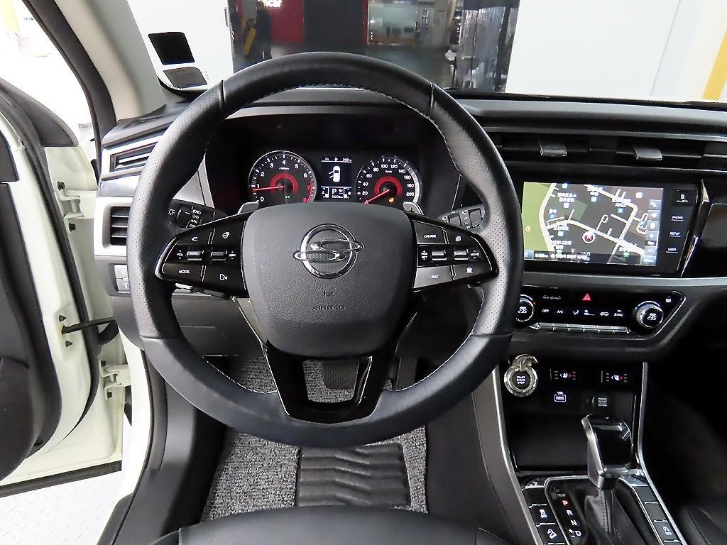 KG모빌리티(쌍용) 코란도 뷰티풀코란도 2WD 가솔린 1.5 C5 플러스 이미지 9