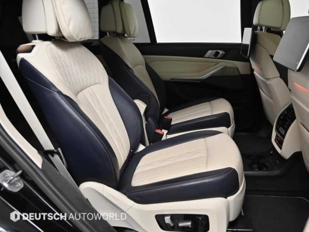 BMW X7 X7 (G07) xDrive 30d 디자인 퓨어 엑셀런스 6인승 이미지 12