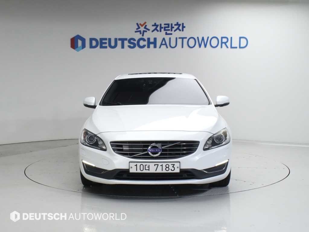 볼보 S60 뉴S60 D4 이미지 3