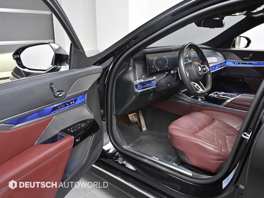 BMW 7시리즈 7시리즈 (G70) 740d xDrive M 스포츠 이미지 11