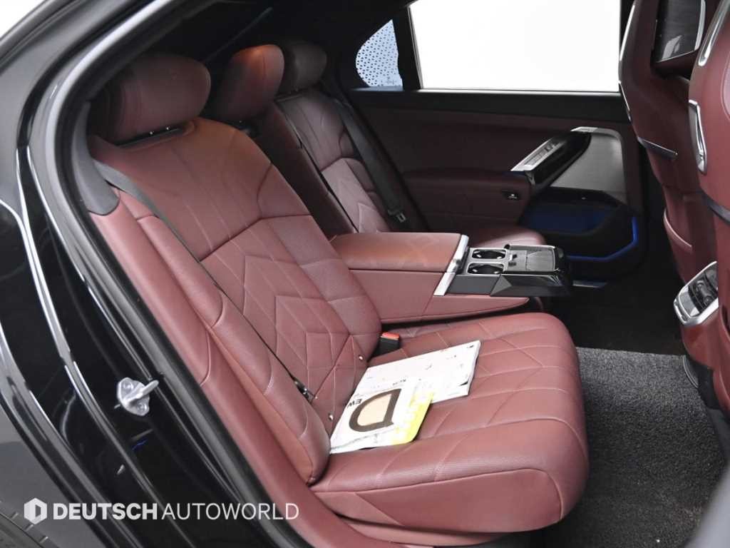BMW 7시리즈 7시리즈 (G70) 740d xDrive M 스포츠 이미지 12