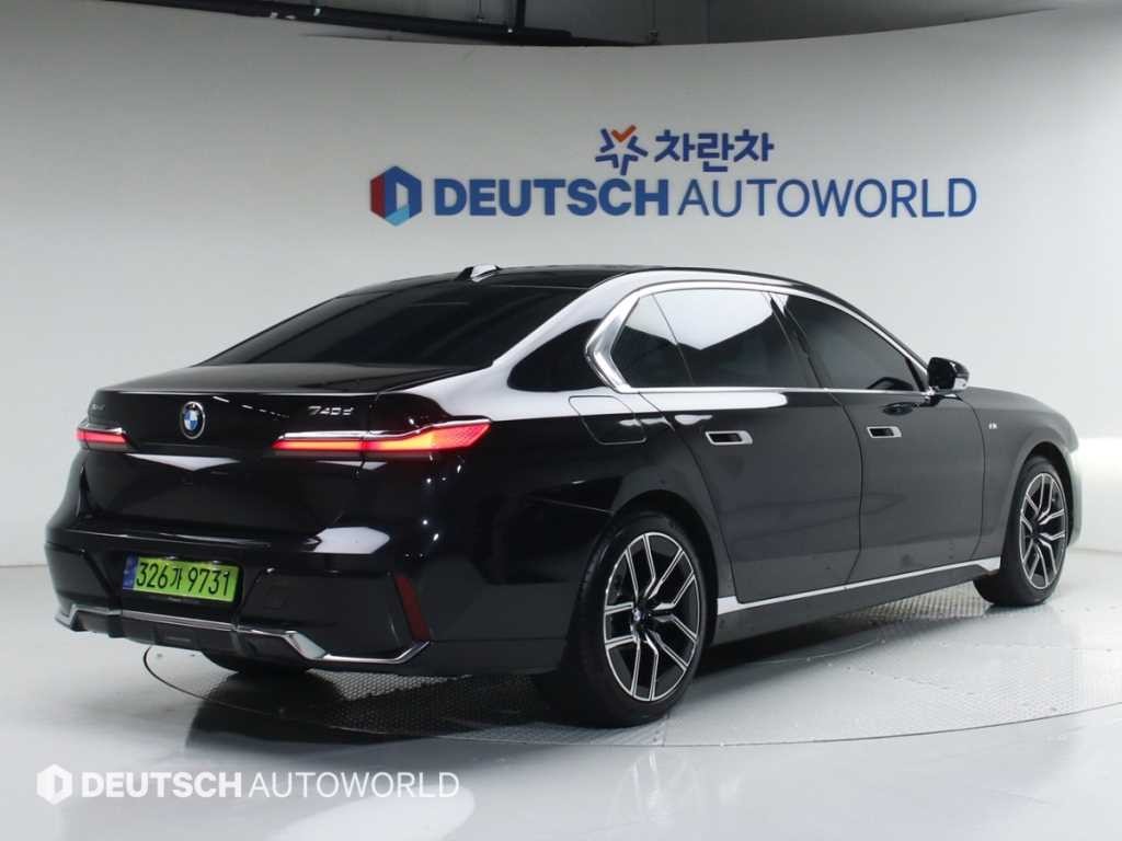 BMW 7시리즈 7시리즈 (G70) 740d xDrive M 스포츠 이미지 2