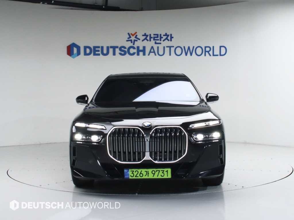 BMW 7시리즈 7시리즈 (G70) 740d xDrive M 스포츠 이미지 3